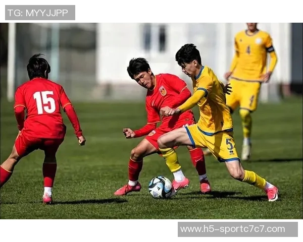 U15国少下半场失误频频日本U15长传打身后再添两球