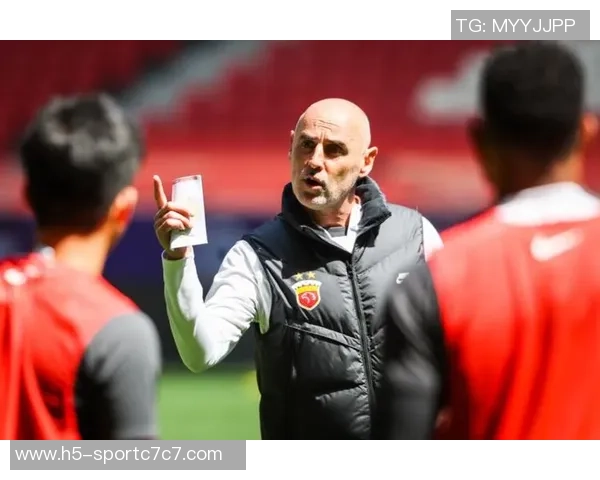 朱艺点评穆斯卡特教练成功之道高压进攻与灵活性不足的对比分析 朱艺点评穆斯卡特教练成功之道高压进攻与灵活性不足的对比分析