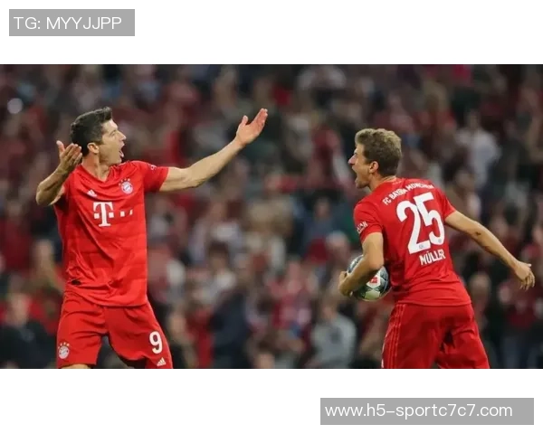 理查兹称赞马杜埃凯与本怀特右路默契配合展现全新风貌 理查兹称赞马杜埃凯与本怀特右路默契配合展现全新风貌